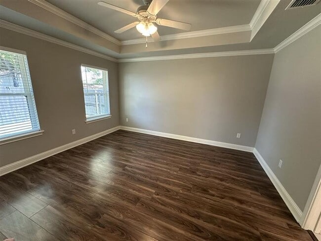 Building Photo - Magnolia Park #10746