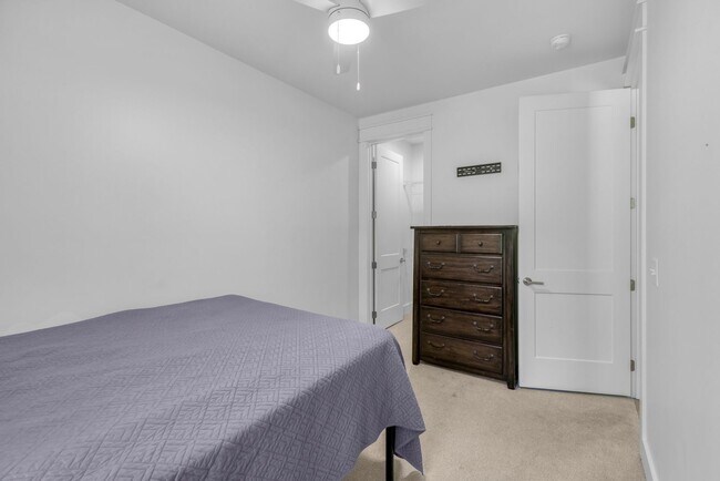Building Photo - Luxury Townhome Living in Moores Mill — Style, Comfort & Prime Auburn Convenience