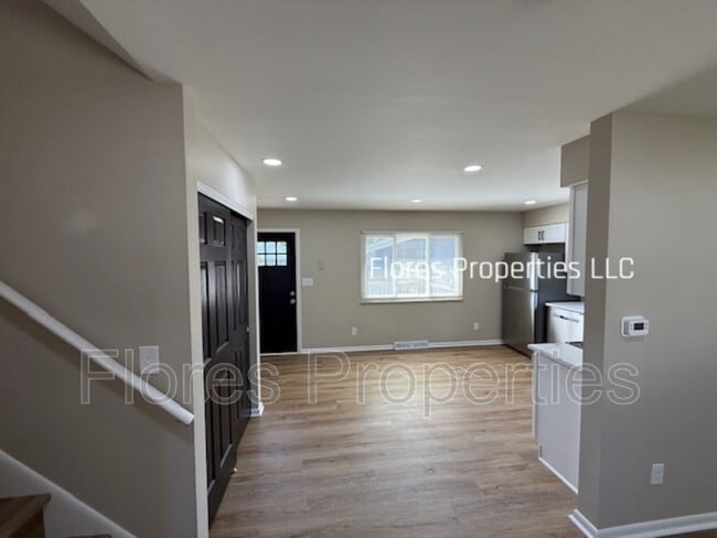 Building Photo - 1413 Cranwood Dr
