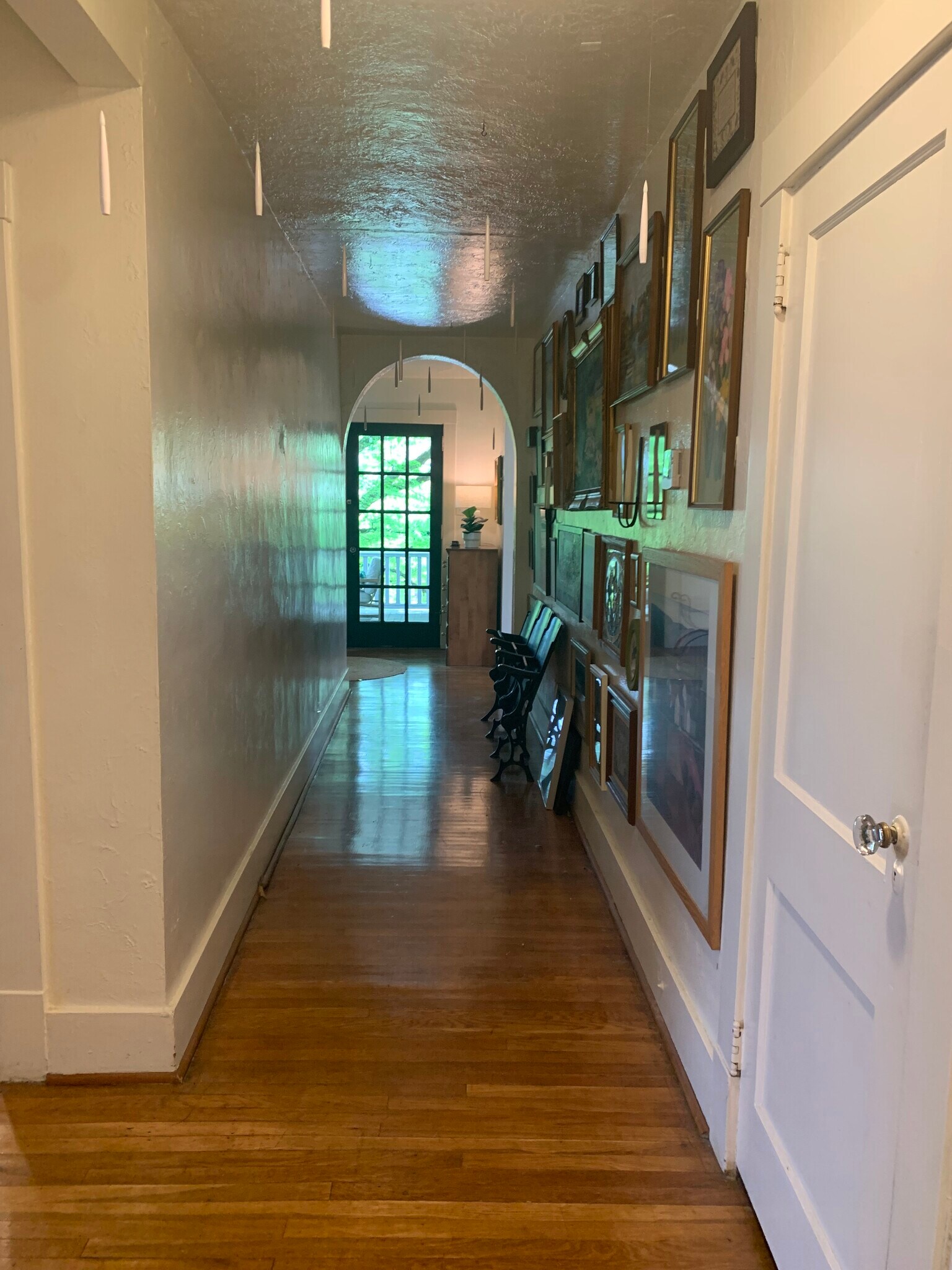 Building Photo - 5535 Wellesley Ave