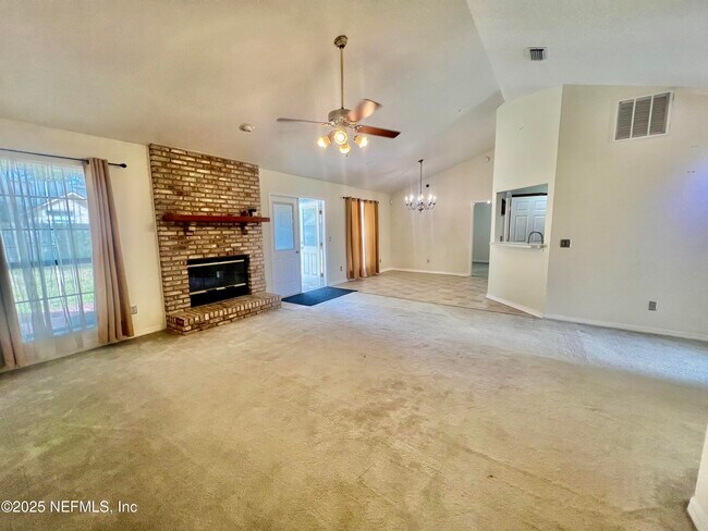 Building Photo - 8456 Bandera Cir W