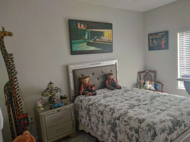 Building Photo - 520 Florida Club Blvd