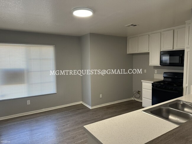 Building Photo - 3 br, 2 bath Condo - 1365 Crafton Avenue 2092