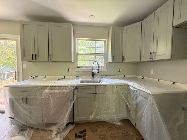 Building Photo - 1208 Knoll Mist Ln