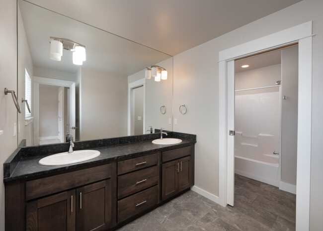 Building Photo - 3083 Warbler Way
