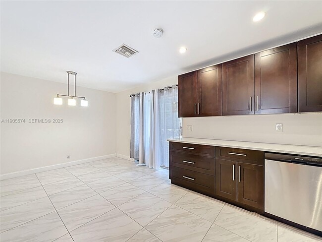 Building Photo - 2686 NW 60th Way