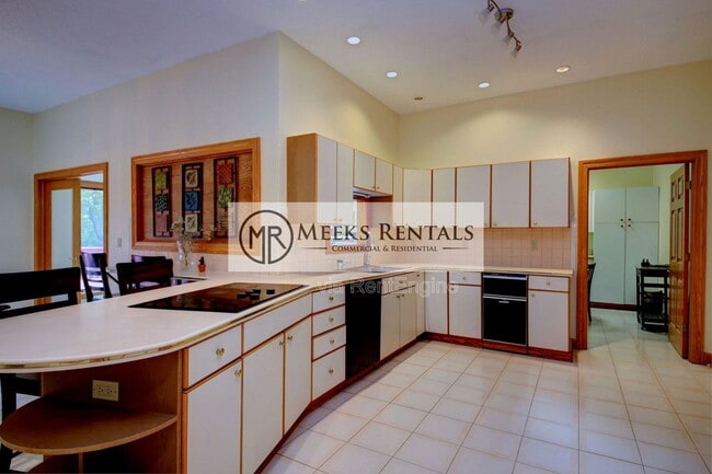 Building Photo - 30 Bridlewood Rd