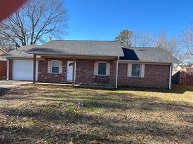 Building Photo - 3005 Sumac Rd SW