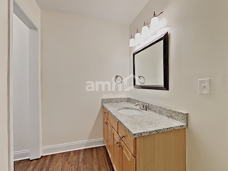 Building Photo - 1217 Rocky Branch Tr