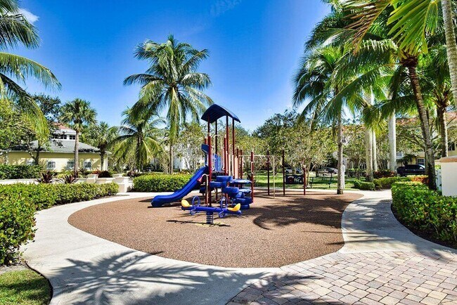 Building Photo - 224 Murcia Dr