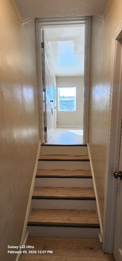 Building Photo - Fully Renovated 1 Bed 1 Bath in Heart of Oakland Close to Childerns Hospital Ready for Lease