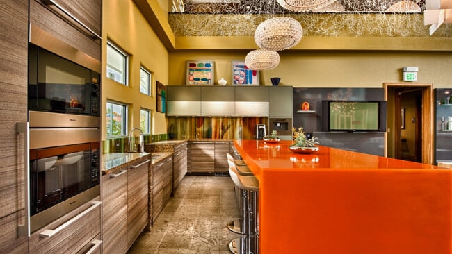 Building Photo - 550 Viridian Dr