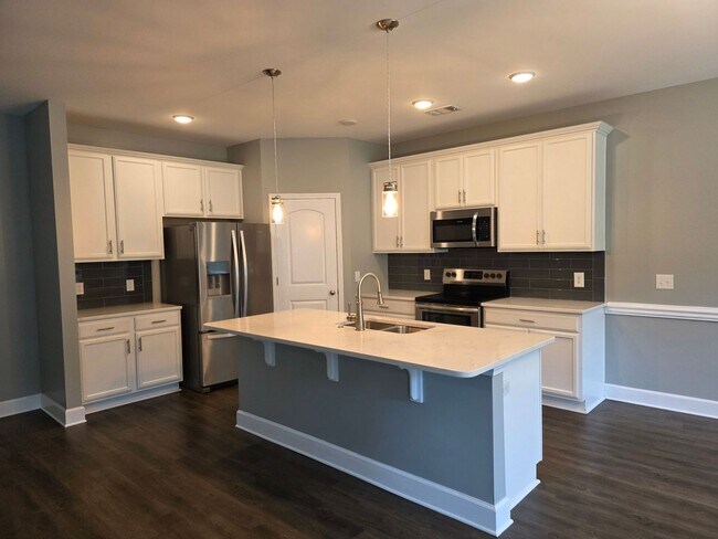 Building Photo - Belmont Glen! Community Amenities! 4 bedrooms, 2.5 baths. Extended cover patio. RV parking. Addit...