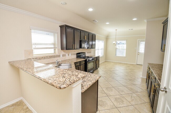 Building Photo - 10926 Clearsable Ln