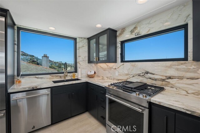 Building Photo - 31868 Circle Dr
