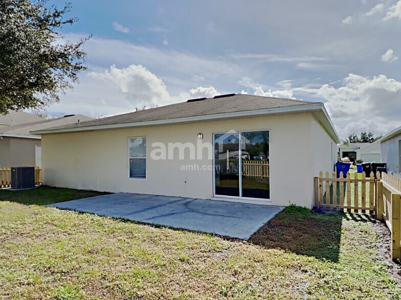 Building Photo - 5251 Silver Thistle Ln