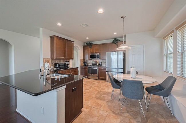 Building Photo - 20718 Bandrock Terrace