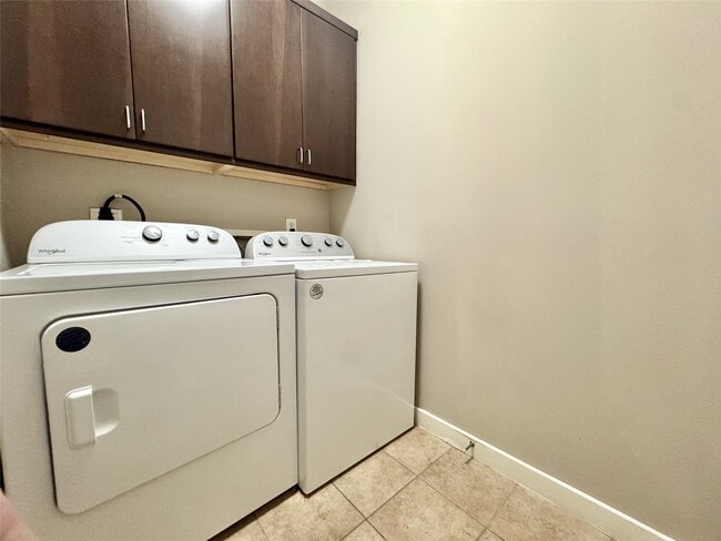 Building Photo - 1515 Birdsall St