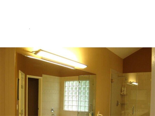 Building Photo - 31 Barn Lantern Pl