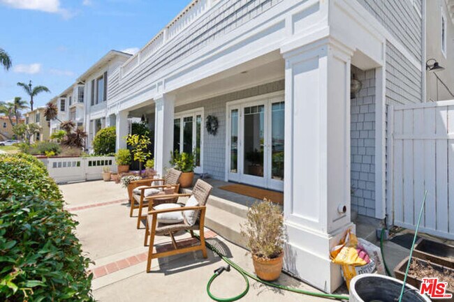 Building Photo - 317 Bay Shore Ave