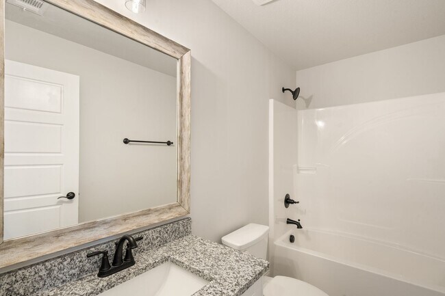 Building Photo - 337 Crosswinds Dr