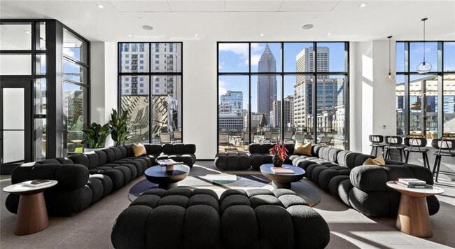 Building Photo - 811 Peachtree St NE