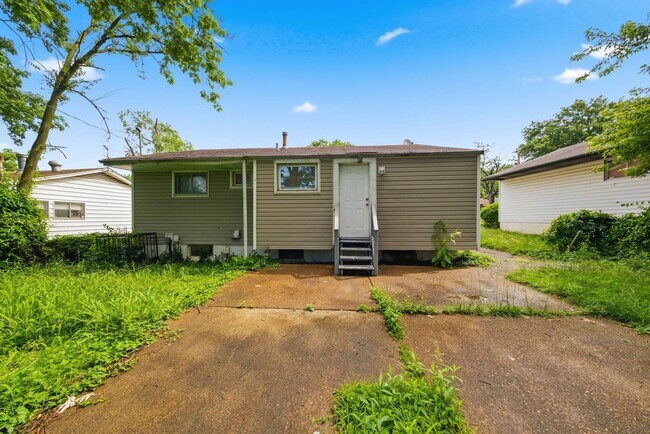 Building Photo - For Rent – 3 Bedroom Home | Section 8 Welcome