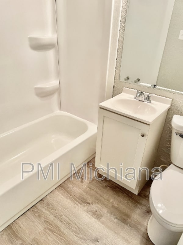 Building Photo - 2261 N Johnson St