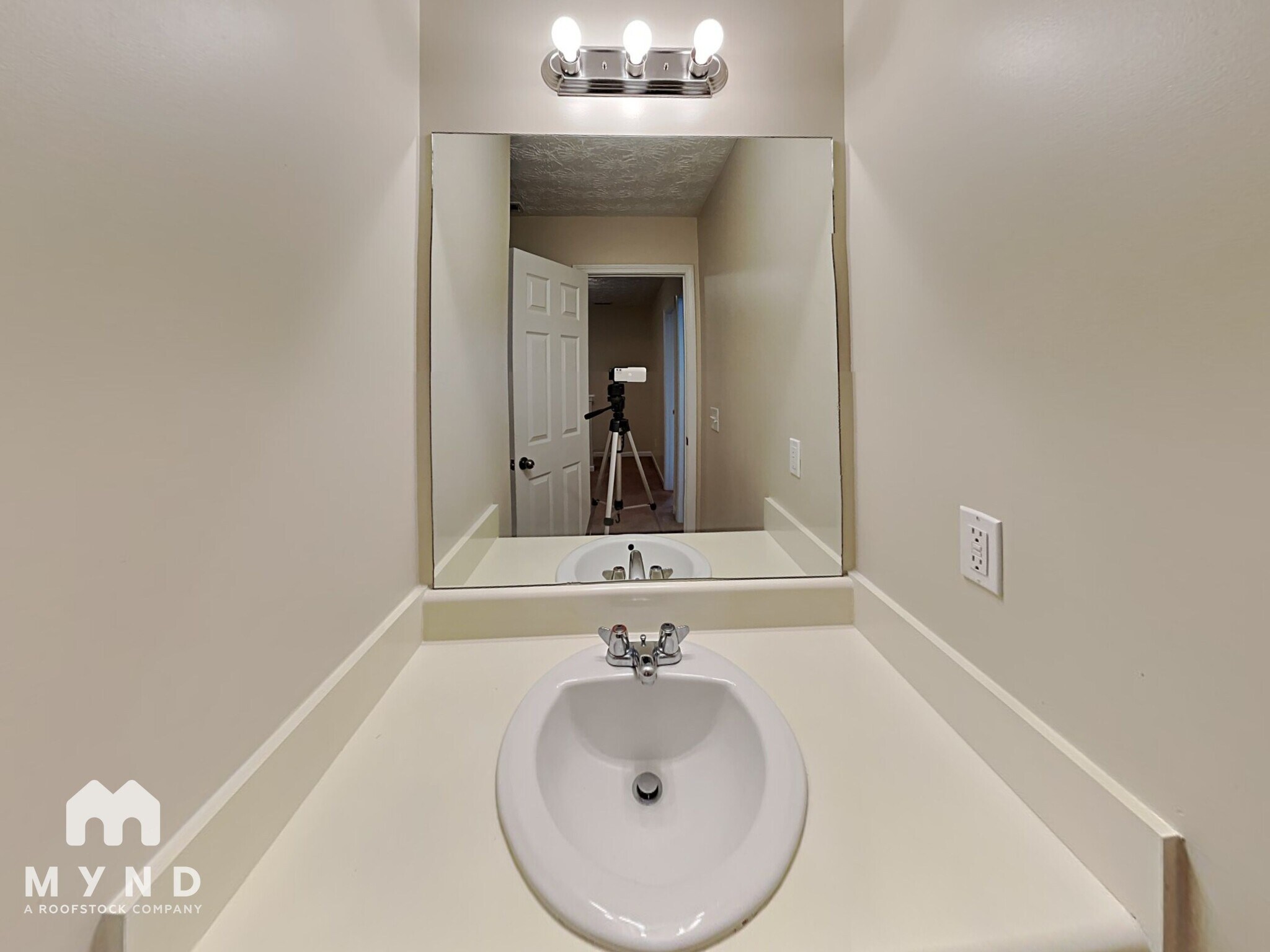 Building Photo - 161 Alton Cir