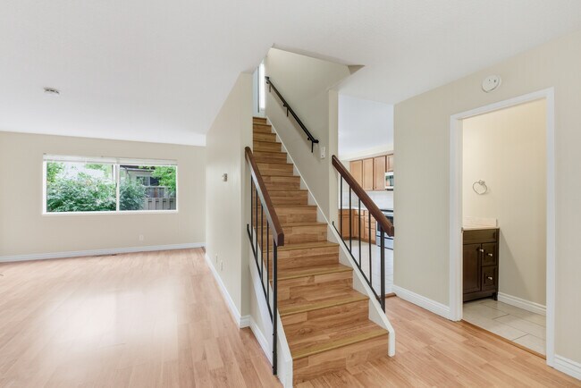 Building Photo - 209 Valley Oak Plaza