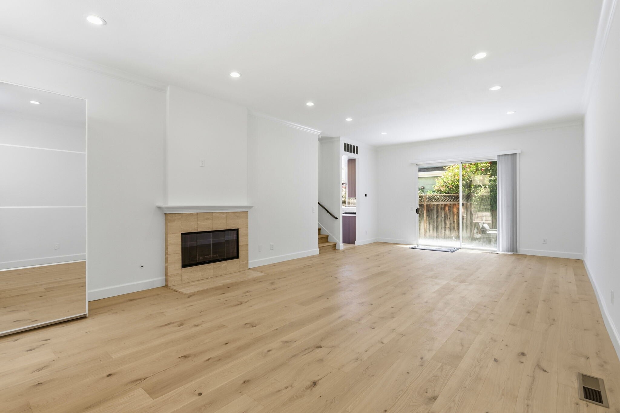 Building Photo - 1104 Lautrec Ter