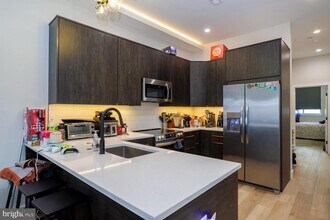 Building Photo - 618 N 35th St