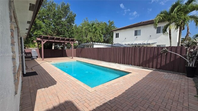 Building Photo - 15826 SW 138th Terrace