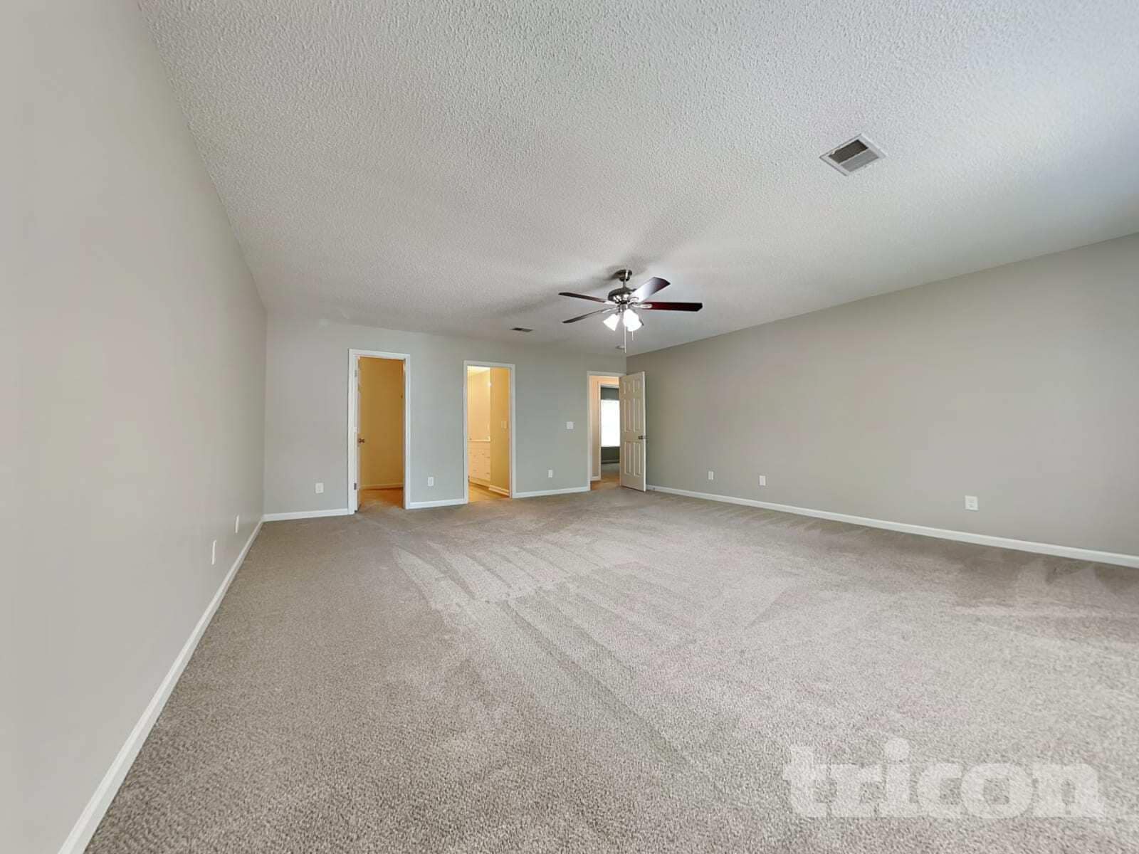 Building Photo - 121 Eagle Pointe Dr