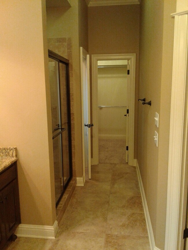 Building Photo - ** BEAUTIFUL 3/2 HOME IN TIBURON **