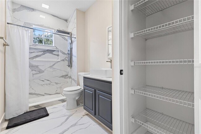 Building Photo - 11342 S Camden Commons Dr