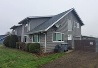 Building Photo - MEL-Highland Duplex