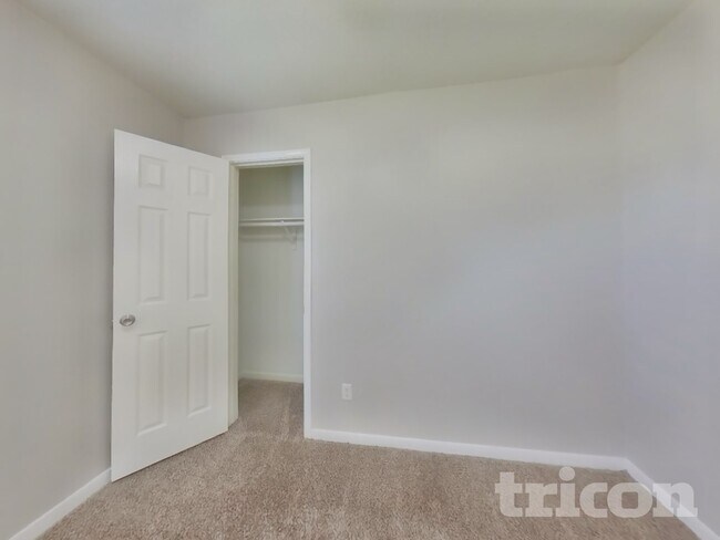 Building Photo - 6930 Waterlilly View Ln