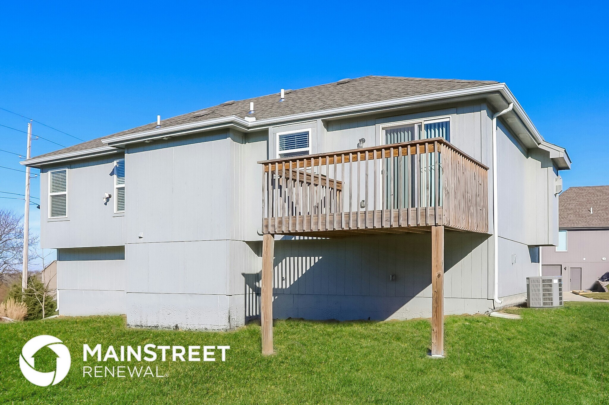 Building Photo - 1111 Hampton Dr