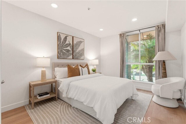 Building Photo - 1222 S Westgate Ave