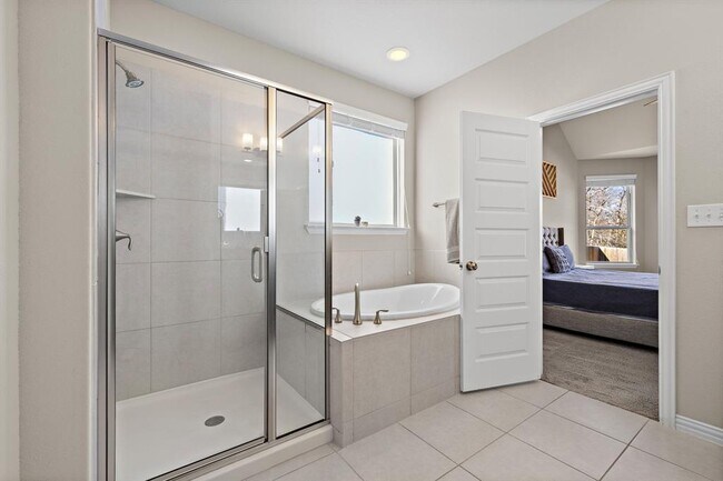 Building Photo - 3009 Diego Dr