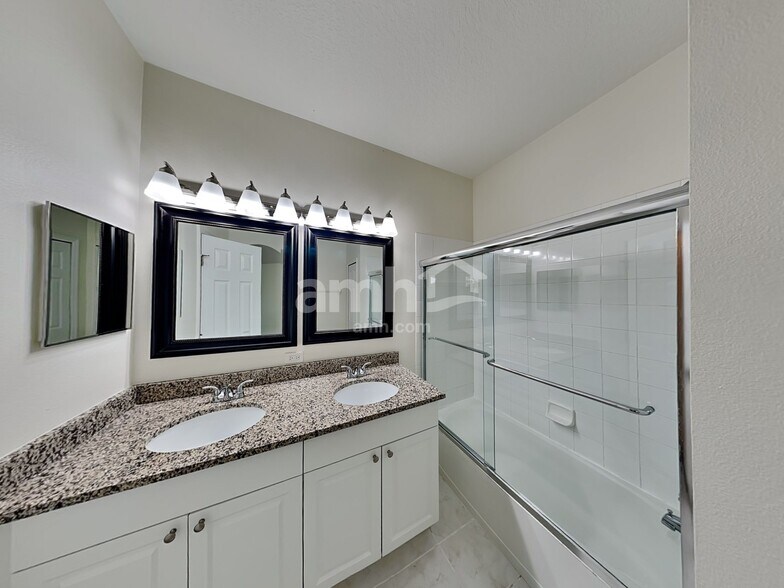 Building Photo - 14305 Gnatcatcher Terrace