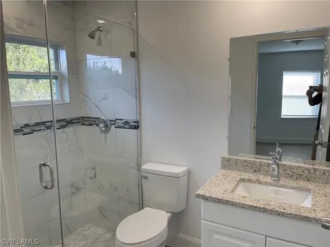 Building Photo - 708-710 Hightower Ave S