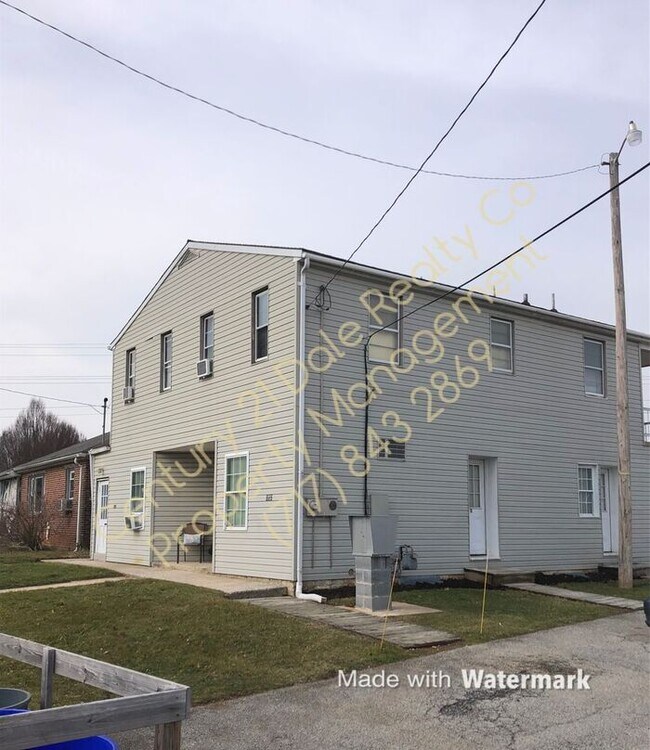 Primary Photo - Clean 1 Bedroom w/ Utilities Included