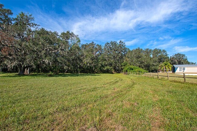 Building Photo - 3106 E Trapnell Rd