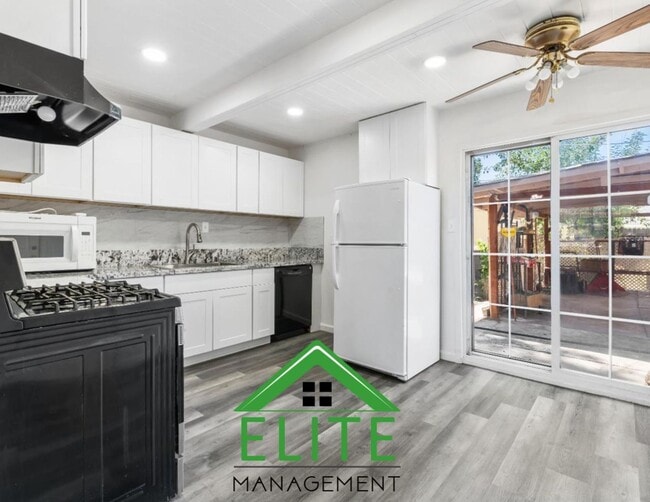 Building Photo - Charming Updated Home in Convenient Sacram...
