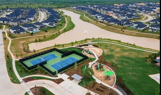 Building Photo - 5623 Logan Ridge Ln