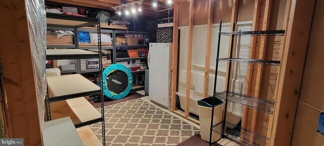 Building Photo - 21381 Maidsville Ct