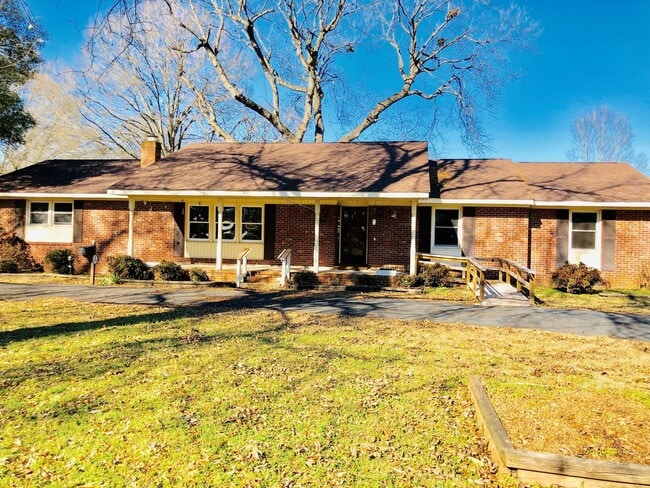 Building Photo - 1455 Springsteen Rd