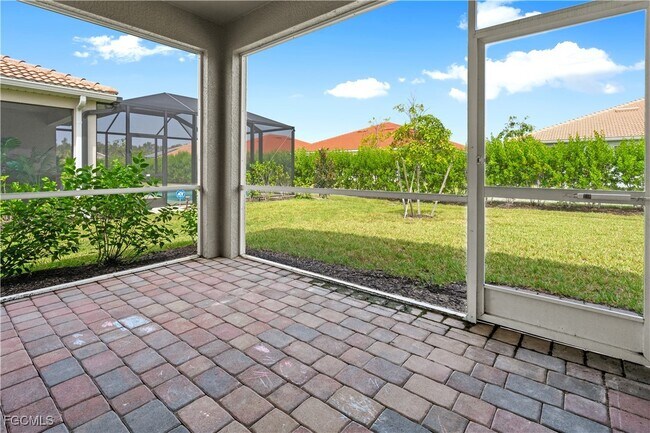 Building Photo - 4165 Bloomfield St